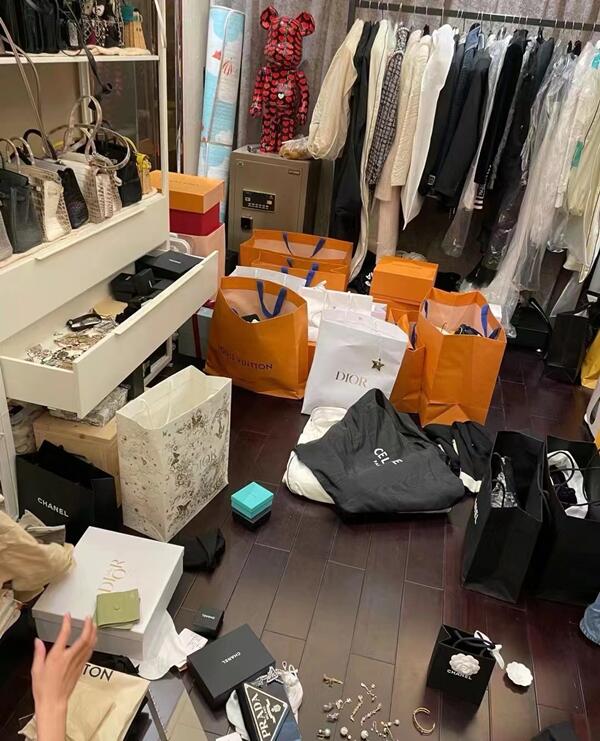 鞍山市铁西回收顶奢鞋服